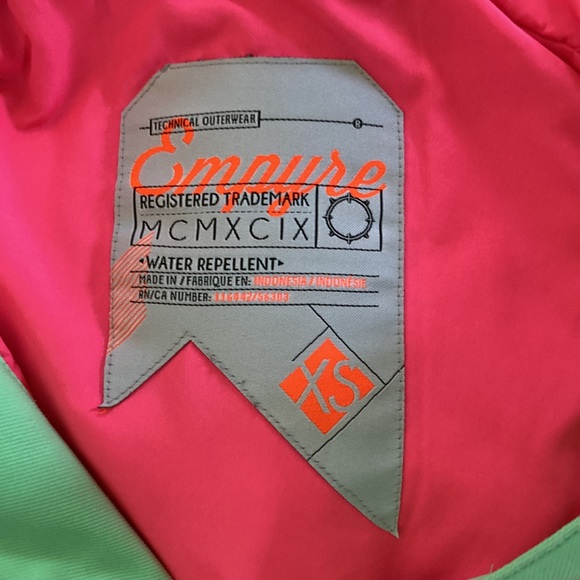 Empyre Coat - Picture 3 of 3